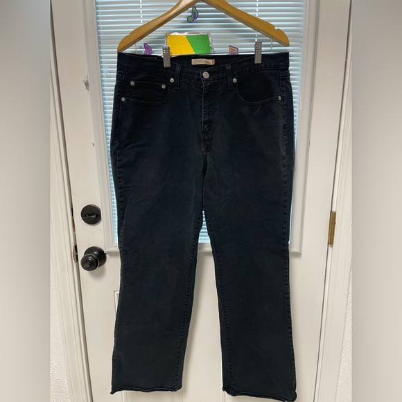 Levi Strauss Jeans - Picture 1 of 4